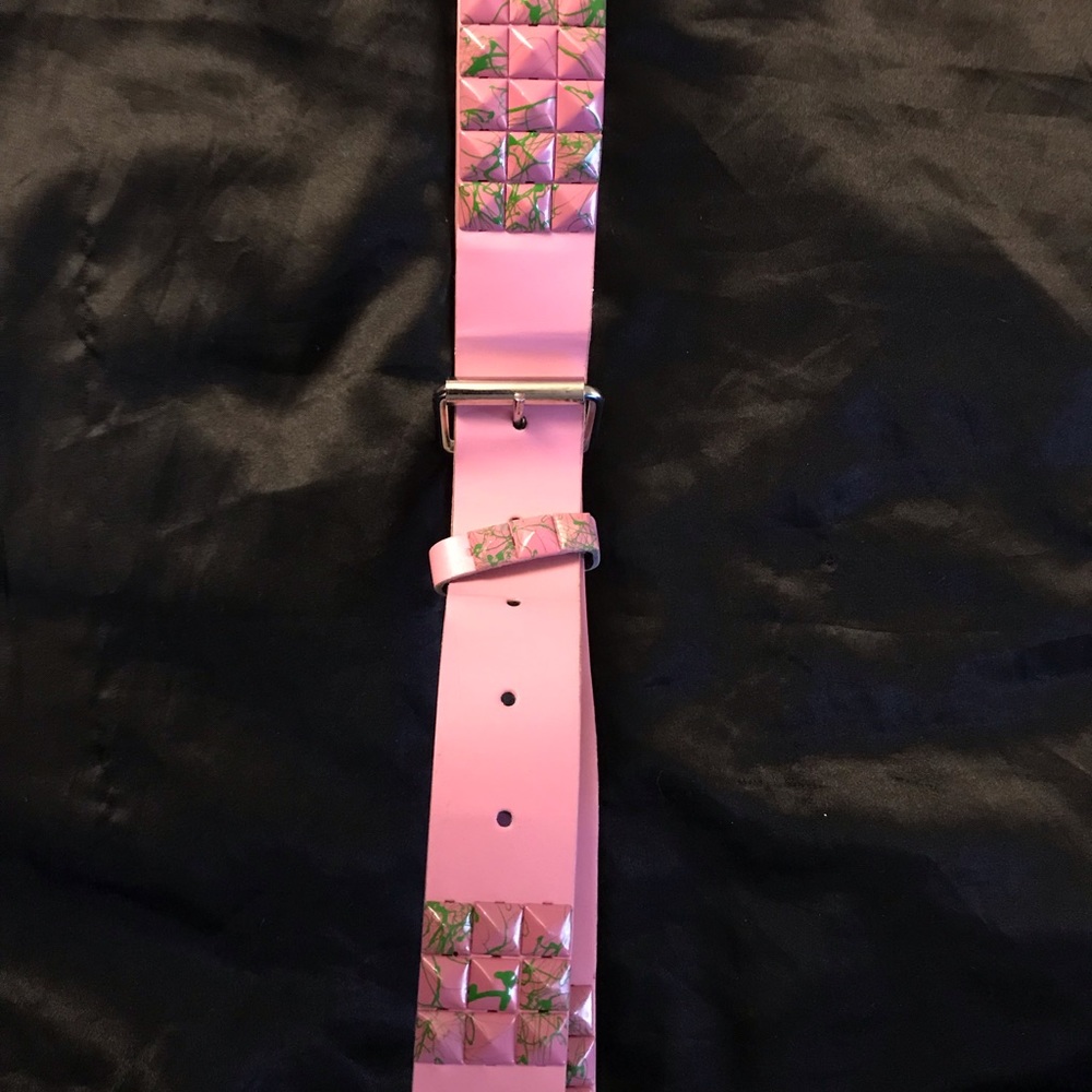 Stylish Belt - Picture 2 of 4